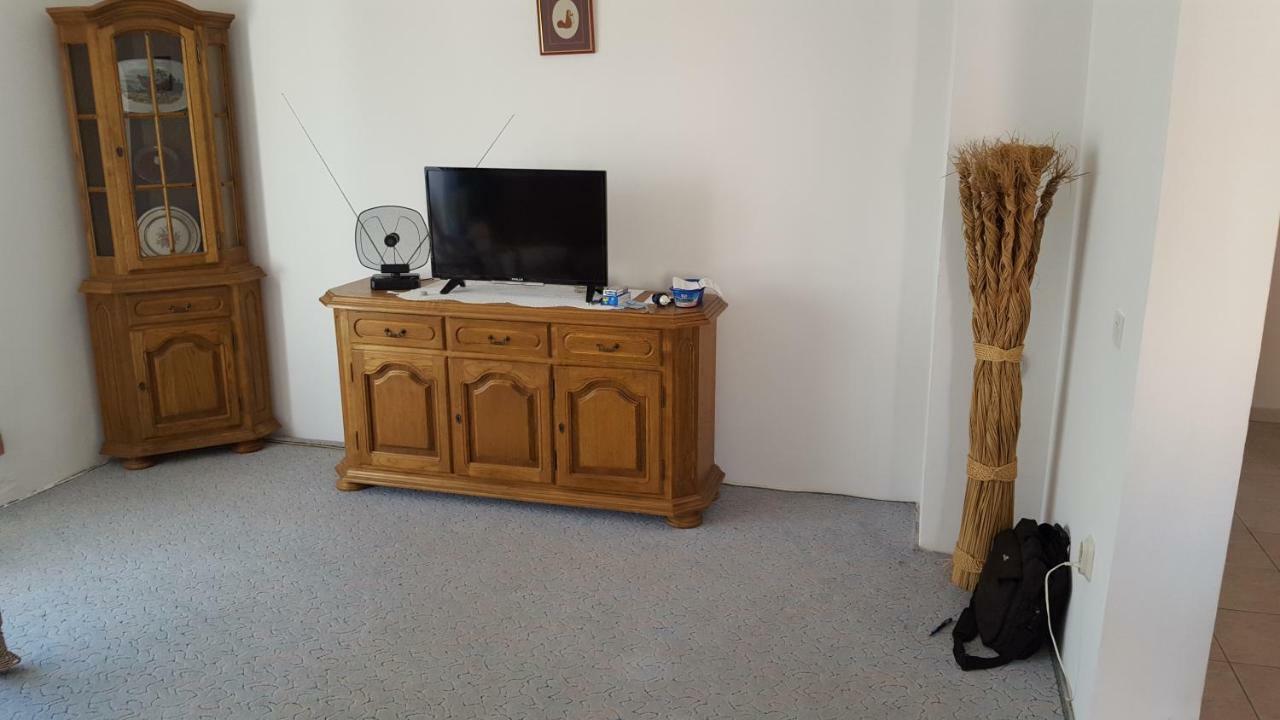 Apartment Perka 1 Pag Town Εξωτερικό φωτογραφία
